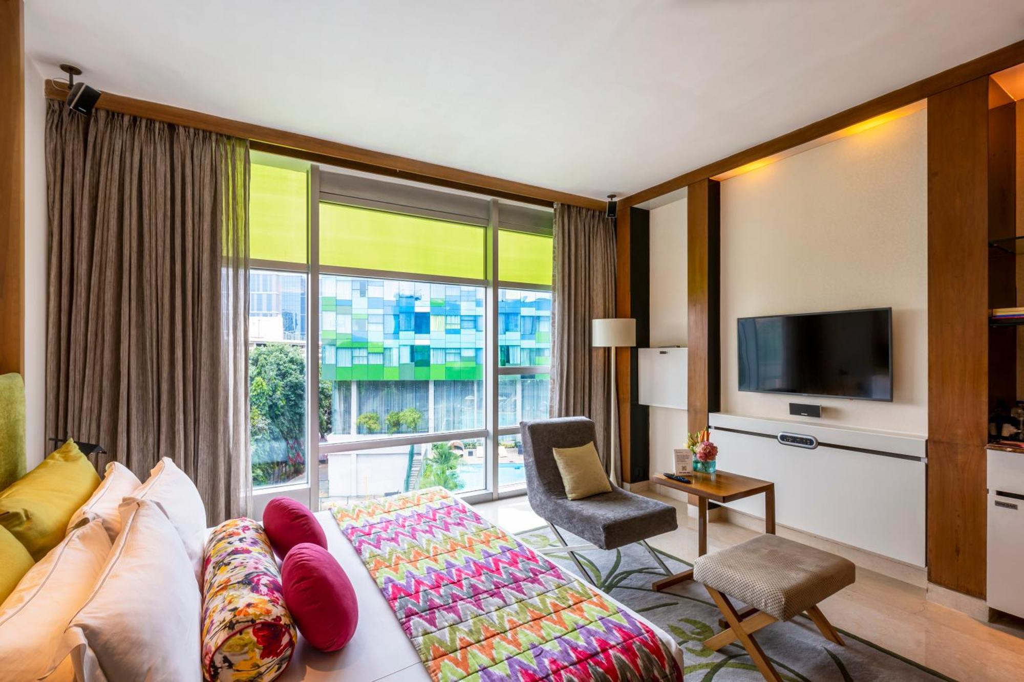 Premium Room Pool View Queen Bed,1221855154:JPEG